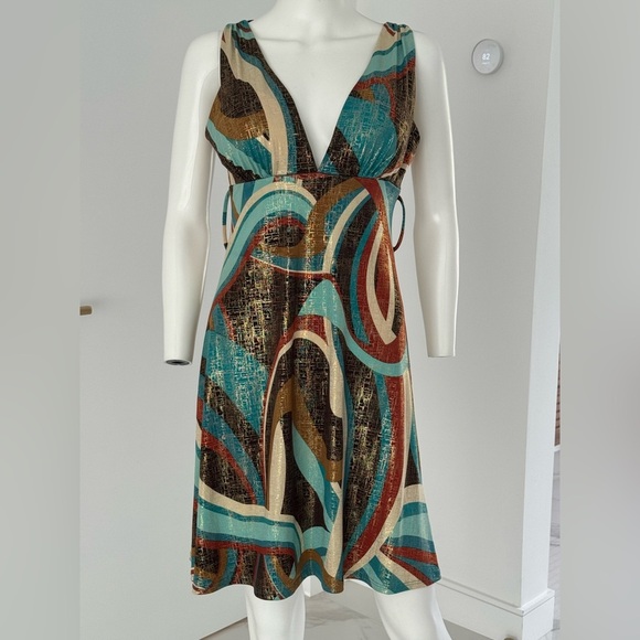 XOXO Vintage Multicolor V-Neck Dress with Belt Size S - Picture 4 of 9